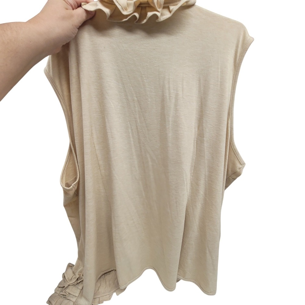 Cato‎ Woman 26/28W Sleeveless Top Ruffle Front Knit Vest Cardigan Tank Beige - Picture 3 of 4